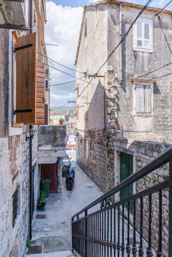 Apartments Dora -Free Parking Trogir Bagian luar foto